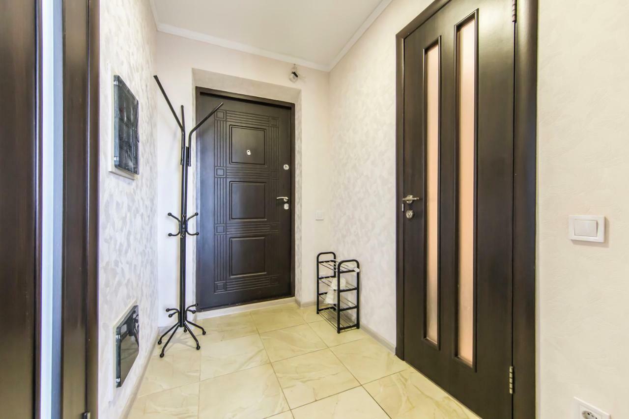 Super View, Luxury Apartment Near Chernihiv Metro. Kyiv Exterior photo