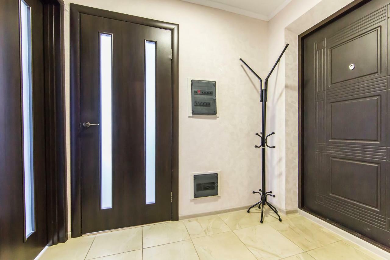 Super View, Luxury Apartment Near Chernihiv Metro. Kyiv Exterior photo